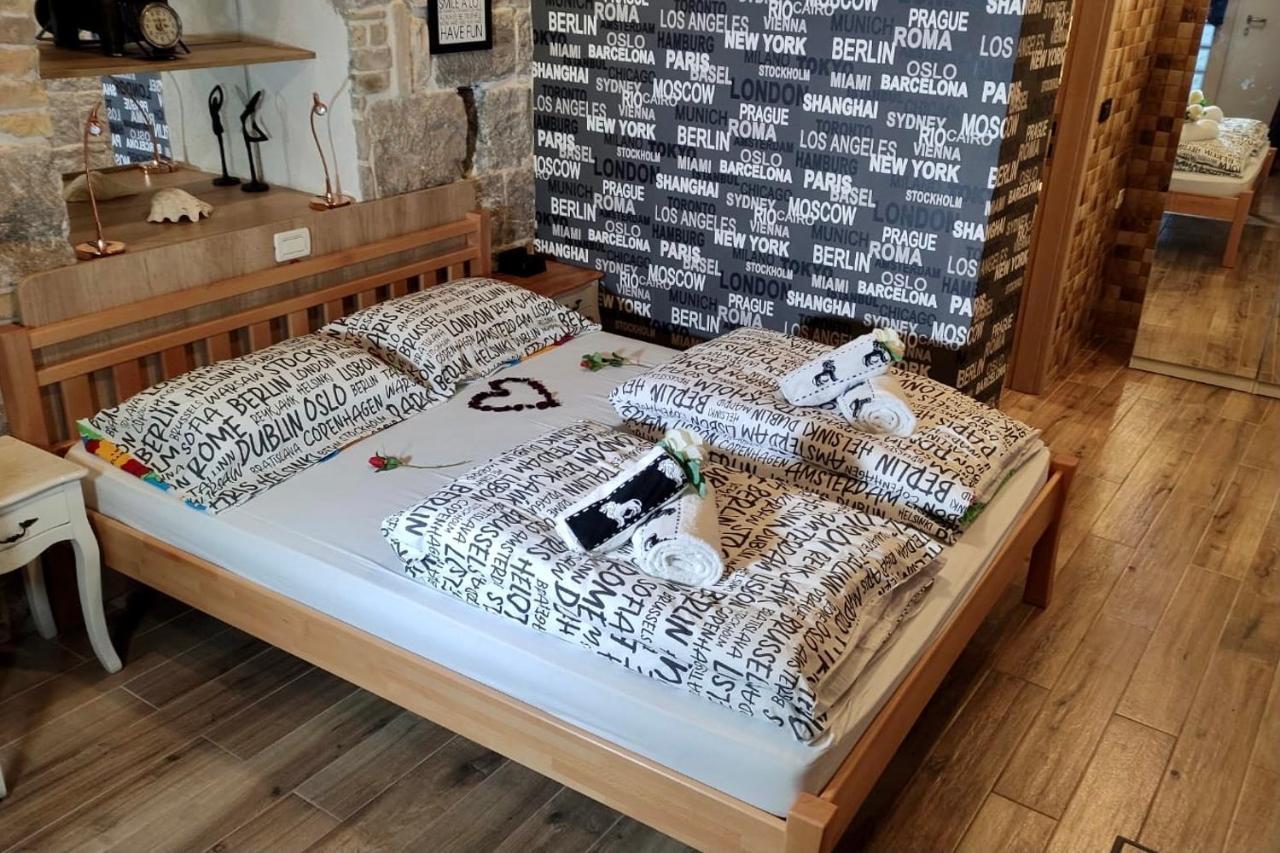 Luxury Art Room Спліт Екстер'єр фото